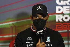忠实枪迷！F1车手汉密尔顿社媒庆祝阿森纳夺冠：COYG配图