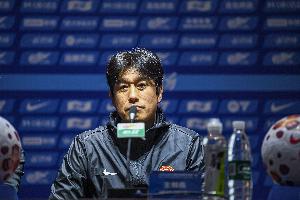 主场2-1击败青岛海牛，徐正源收获执教辽宁铁人首胜配图