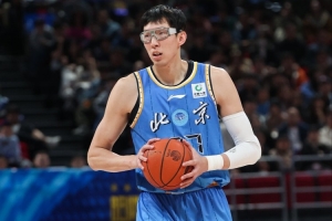 进攻端也需要做更多！周琦6中3拿到7分8板2断4帽配图