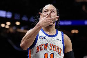 独行侠怎么失去你的？布伦森季后赛35+场次已超NBA历史99.7%球员配图