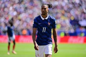 奥利塞本赛季俱乐部+国家队助攻30次,五大联赛球员最多配图